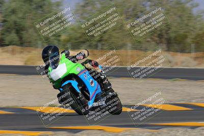 media/Oct-09-2022-SoCal Trackdays (Sun) [[95640aeeb6]]/Turn 3 (930am)/